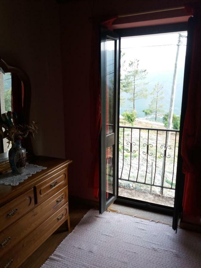 Hotel Gite Cantinho Davo Campea Exteriör bild